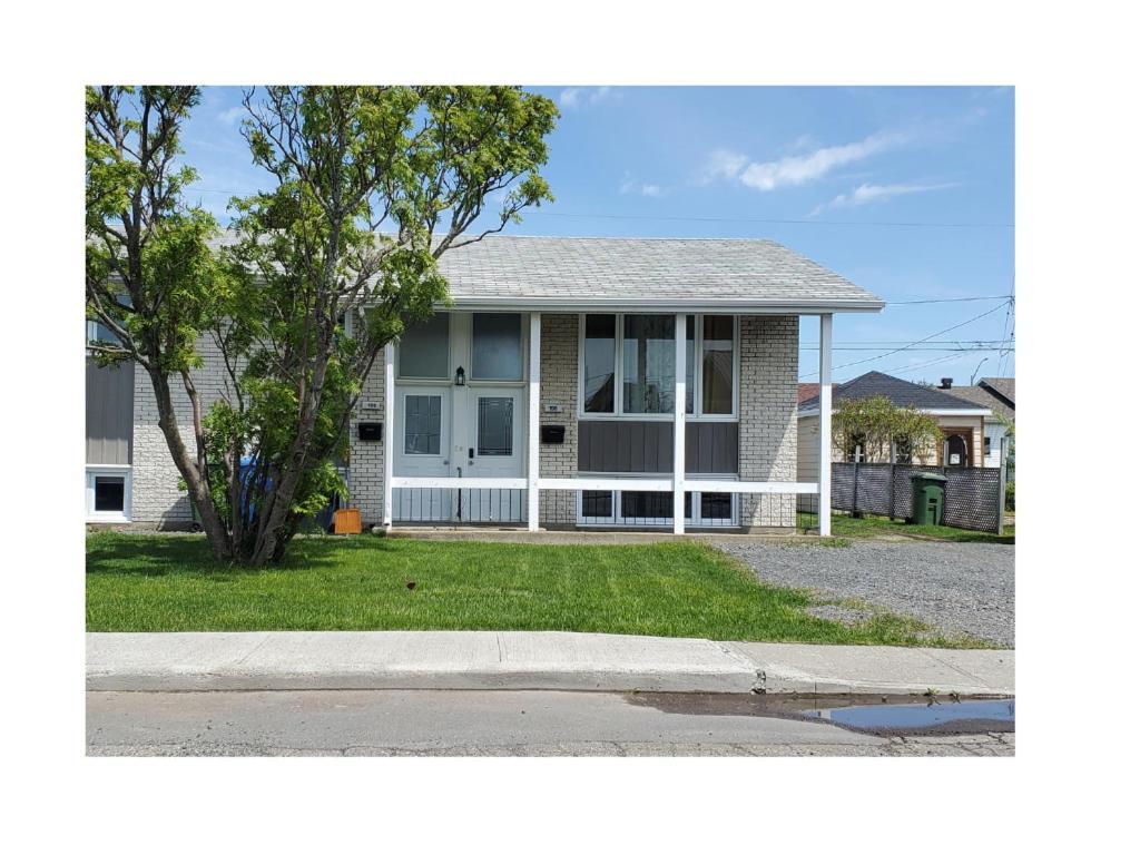 Maison St-Raymond Duplex Matane Extérieur photo